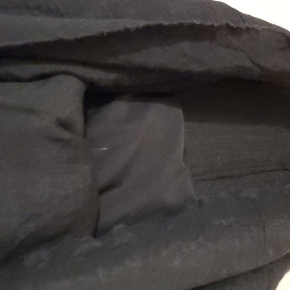 Mlle Gabrielle midi length black skirt hi-lo - Picture 6 of 7